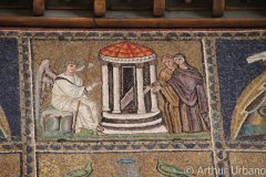 Mary and Mary Magdalene greeted by Angel at the Tomb of Christ, Sant'Apollinare Nuovo, Ravenna