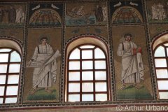 Jesus Heals the Two Blind Men/ The Calling of Peter and Andrew/ The Multiplication of Fishes and Loaves/ Clerestory Regiser Male Figures, Sant'Apollinare Nuovo, Ravenna