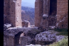 1527
